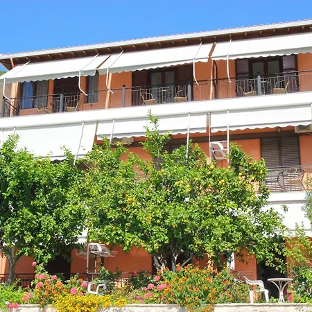 Studios&apartments Thomas Διαμέρισμα Βασιλική