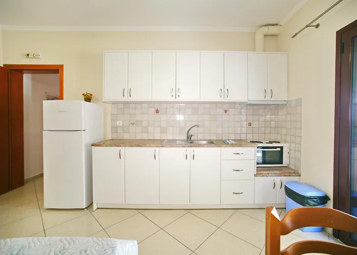 Studios&apartments Thomas * Βασιλική