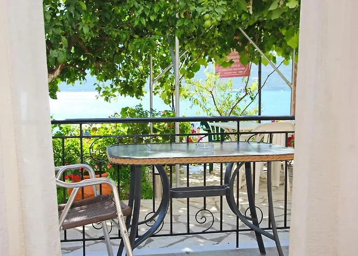 Studios&apartments Thomas * Βασιλική
