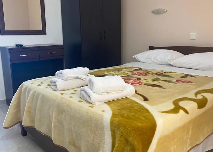 Studios&apartments Thomas Βασιλική