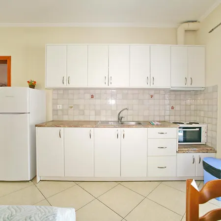 Studios&apartments Thomas * Βασιλική