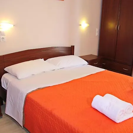 Studios&apartments Thomas * ואסיליקי