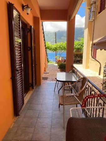 Studios&apartments Thomas *