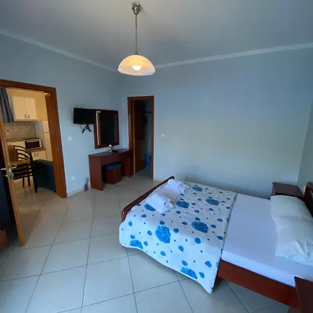 Studios&apartments Thomas *